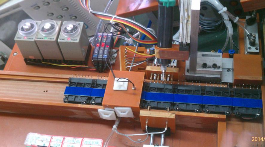 �Զ����Ե㽺��